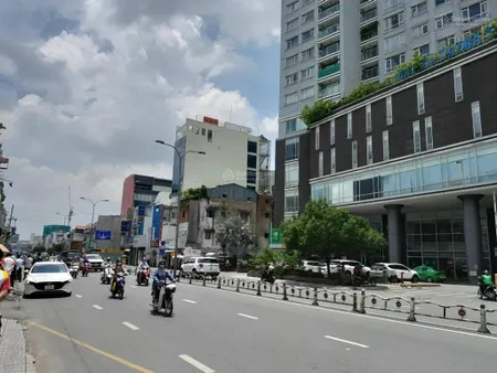 Hàng hiếm giá rẻ chủ cần bán gấp. khuôn đất 5x17m đường bạch đằng. hẻm trước đất rộng 3m