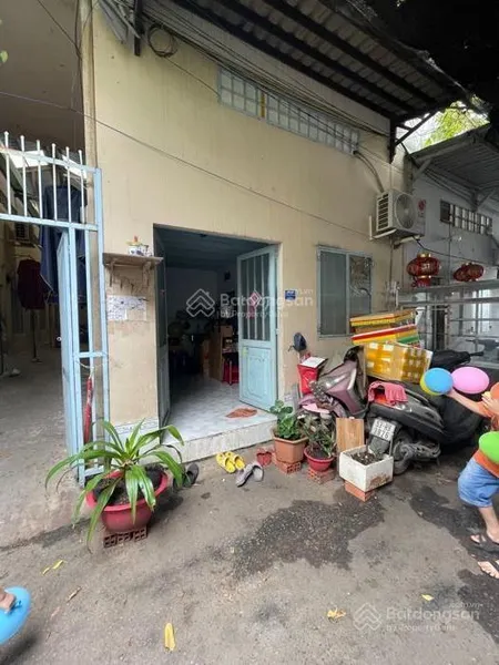 88m2 shr 6tỷ8 hxh đào trí 5 phòng cho thuê 11tr/th nhà c4 tiện xây mới