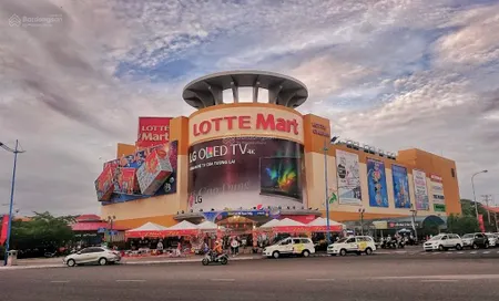 Bán đất mặt tiền đường 3/2 đối diện siệu thị lotte mart 800m² cách biển bãi sau 600m chỉ 150tr/m²