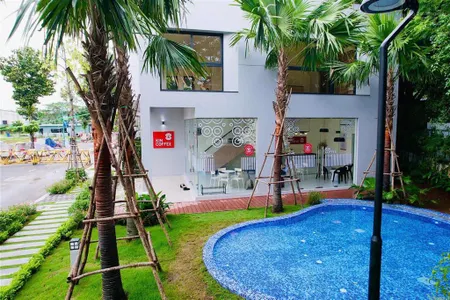 Nhượng lại căn 2 tầng có sân vườn rộng 50m2, nhà đã hoàn thiện, nhận nhà ở ngay, sổ đỏ hoàn công