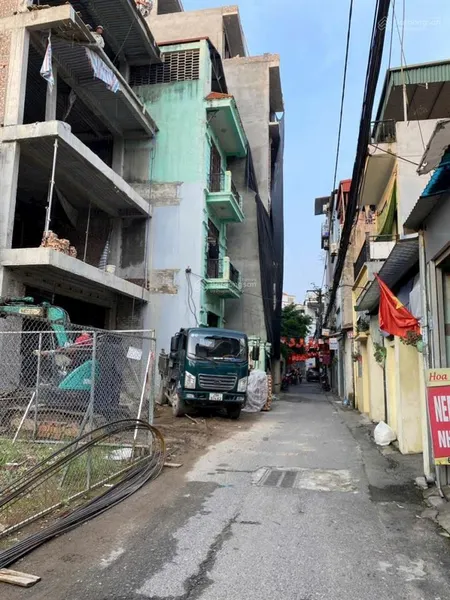 Bán đất việt hưng 60m2, mt 4.1m, ô tô 7 chỗ vào, ngõ thông, trung tâm phường