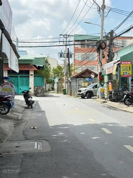 Đất xây căn hộ khu hiện hữu. đất mặt tiền hẻm cách mặt tiền võ văn hát 30m