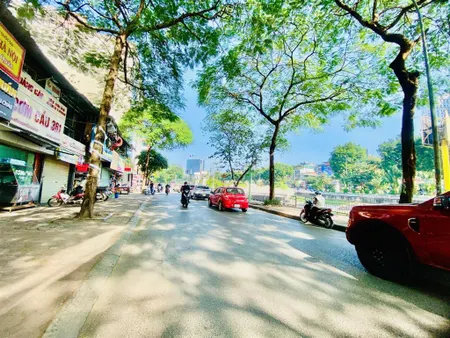Đất siêu đẹpgiá đầu tư lê văn lương thông nguyễn ngọc vũ sát sông tô lịch 190m2*mt 7m* nhỉnh 39 tỷ