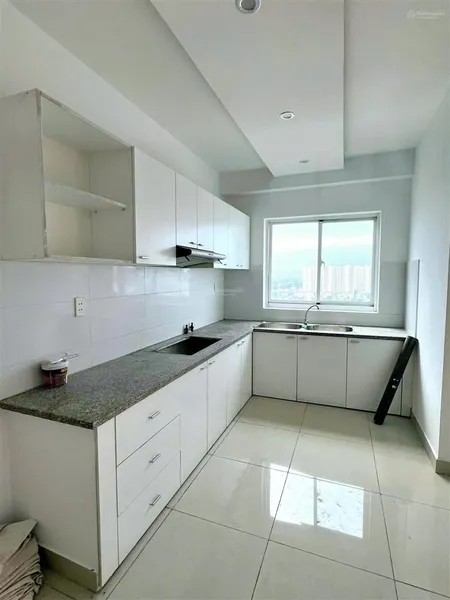 Căn hộ thái sơn (tân tạo 1) sổ hồng sẵn cách aeon tên lửa chỉ 7p 153m2 (3pn, 4wc), nhà trống