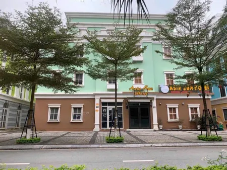 Cần bán boutique 4 tầng dt 300m2 mặt tiền 10m tại sun premier hạ long. giá rẻ nhất thị trường