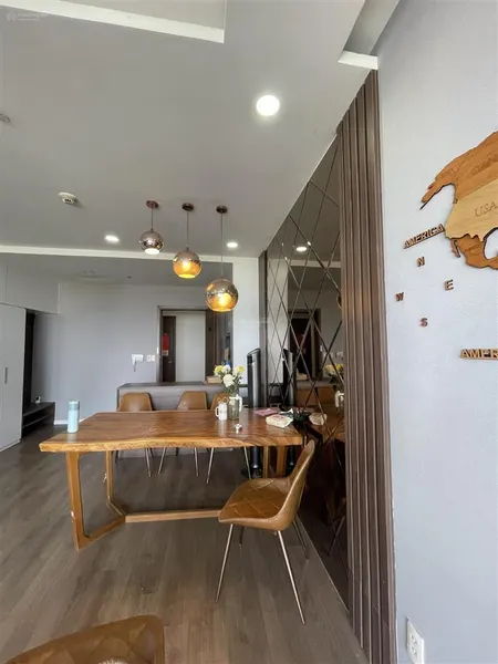 Bạn tìm căn hộ lớn, an tâm pháp lý, ngay trung tâm, 122m2, tầng cao, full nt, liền kề q1