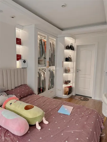 Cần bán căn hộ view sông hồng, cạnh time city dt = 50m2 1 ngủ 4.5 tỷ e minh anh 0944 394 ***