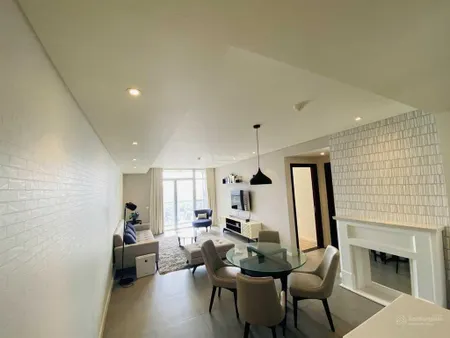 Bán căn hộ watermark lạc long quân, 98m2, 2pn, full đồ, căn góc, view hồ, hướng nam, giá 12.5 tỷ