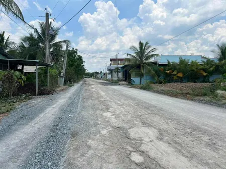 Chân dài,đường thông, nền 5x43 (215m2), shr, full thổ, giá tốt 890 triệu/ nền sát thị trấn đức hòa