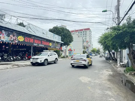 Bán đất mặt tiền kinh doanh bắc sơn đang có dòng tiền cho thuê vĩnh hải phường bắc nha trang .