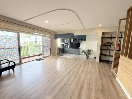 Bán căn hộ mỹ viên diện tích rộng, không gian sống dễ chịu. 0901 764 ***