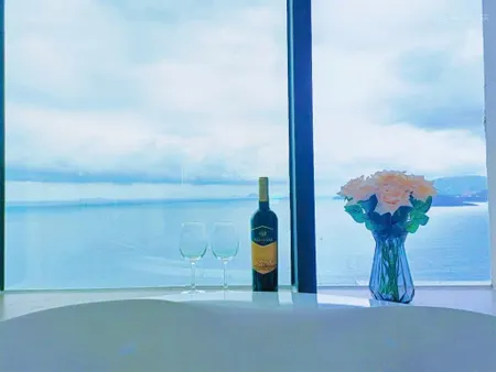 Chính chủ bán căn có 1 0 2 85m2 2pn 2wc 3 mặt view biển, nội thất nhập châu âu