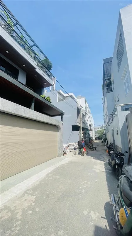 Đất xây biệt thự mini tuyệt đẹp, hàng xóm dân trí cao, xe hơi thẳng 1 trục, hẻm chỉ có 8 căn nhà