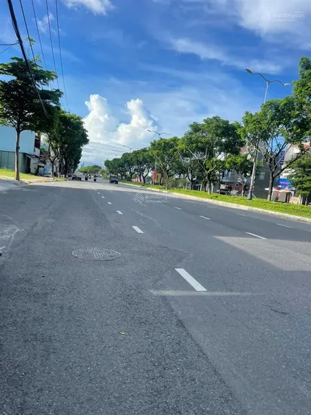 Bán đất mt đường trịnh đình thảo đường 20m lề 8m khuê trung
