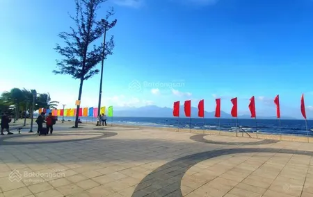 Bán cặp đất mặt tiền nguyễn tất thành 2 lô liền kề, view biển, dt 10x25m