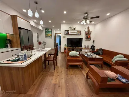 Ban quản lí bán căn hộ oriental plaza 78m2 2 phòng, sổ hồng, giá 4.5 tỷ tuấn 0901 499 *** có nhiều