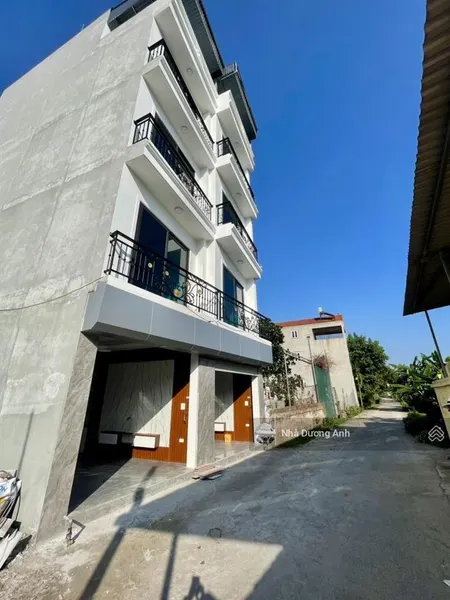 Bán nhà 45m2 ỷ la giá 5,65 tỷ đẹp nhất khu vực ngõ nông ô tô gần