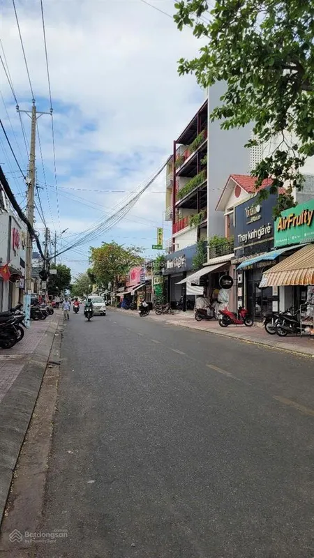 Bán nhà mặt tiền đường tuyên quang trung tâm phan thiết