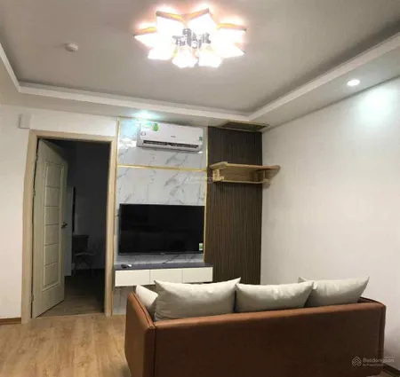 Bán căn hộ 02 phòng ngủ có sổ đỏ, diện tích 45m2 ở ruby city ct3 phúc lợi