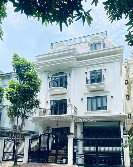 Cực rẻ chủ cần bán gấp biệt thự khu đô thị mới dịch vọng, cầu giấy 308m2 x 5t mặt tiền 15m
