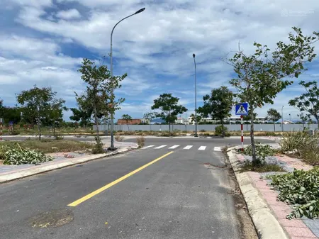 Chính chủ bân lô đất mt gần ntmk phan rang tháp chàm 5x20.2 cn 93m giá 2,395 tỷ tl 0901 970 ***.