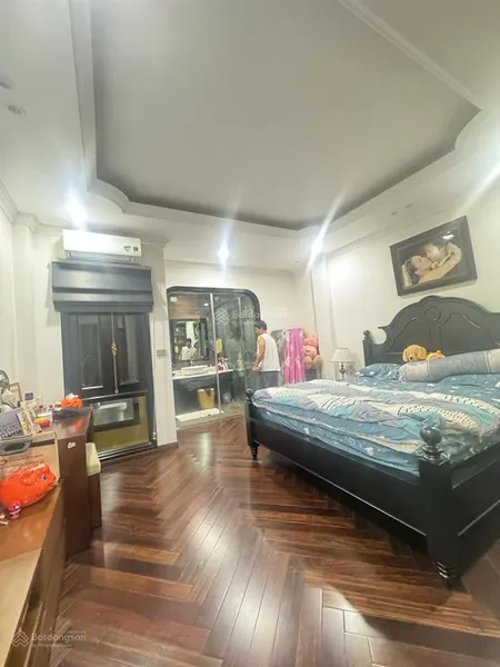 Cần bán nhà phố thành công, vài bước chân ra mặt phố, trước nhà thoáng sáng, 32m2x6t, 5pn