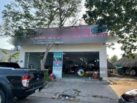 Chủ ngộp đất 125m2 giá 750tr mt kinh doanh kdc rạch bắp, có thu nhập, đường 32m cóa vỉa hè shr