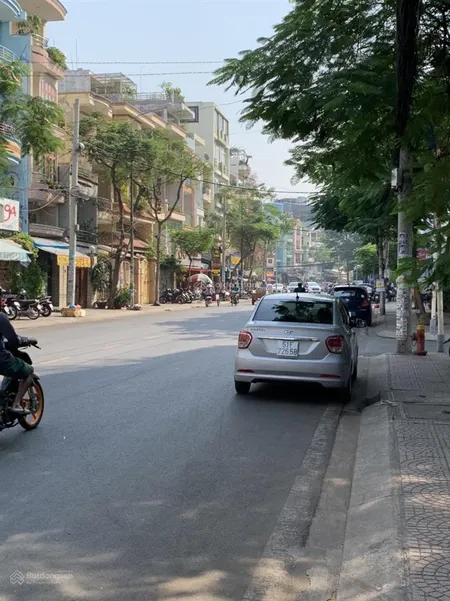 Bán đất mặt tiền chợ lớn, ngang 4m dài 18m vuông vắn chỉ 14 tỷ 5, q6