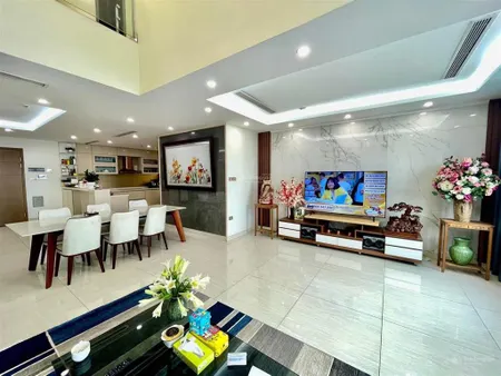 Bán căn hộ duplex tòa golden field mỹ đình 230m 4pn 4wc full đồ ban công đn thoáng mát có slot ô tô