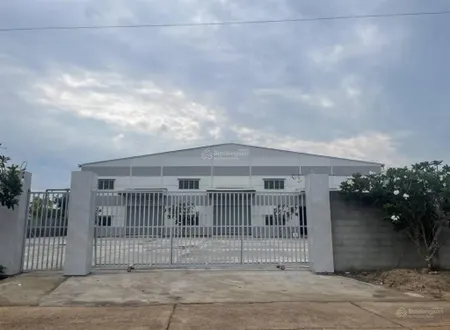 Bán hoặc cho thuê kho xưởng ở bình thuận. gần quốc lộ 55 giao thông thuận tiện. sổ hồng sẵn
