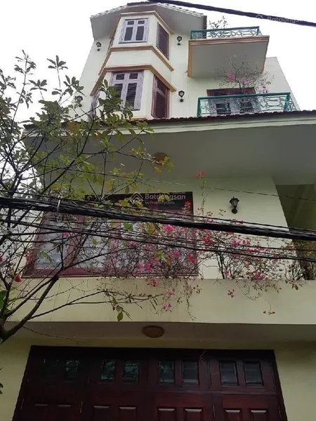 Tây hồ 84m2 ô tô vào nhà. * 6m mặt tiền 4 tầng. * nhà đẹp, 3 mặt thoáng, giá tốt.