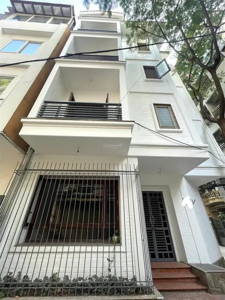 Bán nhà lô góc 32 tỷ 75m 5 tầng mt 7,6m vỉa hè ô tô tránh kinh doanh 376 đường bưởi ba đình
