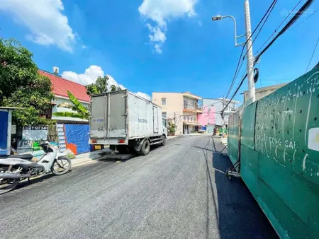 Bán nhà đường lê văn lương, 90m2, mt đường 9m