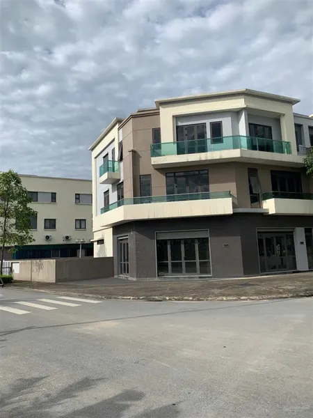 Shophouse góc 3 mặt 190m mặt đường 61m hữu nghị vị trí vàng cạnh khu công nghệ cao, giá chỉ 14,7 tỷ