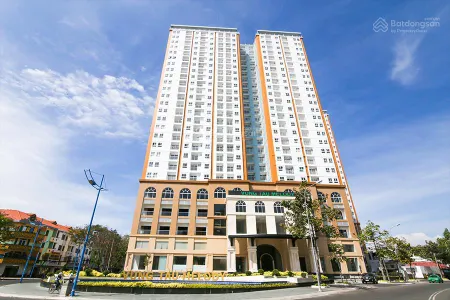Bán gấp căn 3pn 108m2 vũng tàu melody bãi sau vt, đã có sổ, giá 4.850tỷ. 0775 707 *** phạm yến