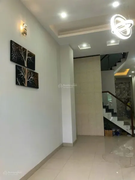 Nhà đẹp ở liền đúc 3.5 tấm (3.9x17) đường 8m khu bình phú 1