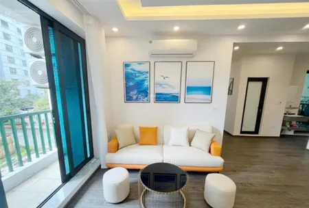 Bán căn chung cư mặt phố phạm văn đồng, gần cv hoà bình. diện tích 102m2 3pn 2vs. full đồ 6. x tỷ