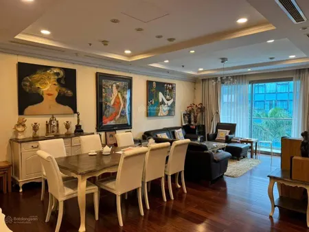 Căn hộ vincom center đồng khởi ~200m2 4pn 3wc đầy đủ nội thất, view đẹp thoáng, vị trí đắc địa