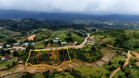 Hiếm! đất đồi gần măng đen, giá siêu hời!