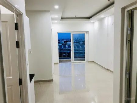 Em cần bán căn hộ 77m2/2pn2wc "loại lớn" giá bán 3 tỷ 800tr, (bao hết thuế phí), vào ở liền được