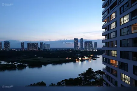 Bán căn hộ panorama view sông trực diện, ban công phòng khách, 143m2 giá 18.5 tỷ tl 0938 880 ***