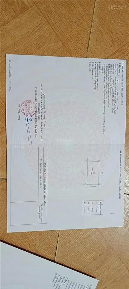 Lô đât cách biển 100m khá đẹp bê tông ô tô ngang 10 tach 2 vô tư
