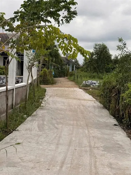 Bán gấp 1703,6m2 đất full thổ cư nở hậu ô tô quay đầu tại hòa phú giáp tp tân an chỉ 9.7 tỷ