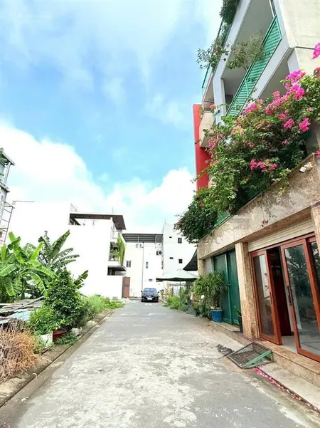 Bán đất(8x11) ngay nút giao thông nơ trang long, phan văn trị ctxd hầm + 4 tầng nhỉnh 12 tỷ