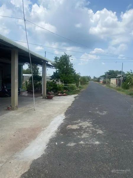 Chính chủ bán ngộp lô đất đường nhựa 10m ngay phường bình minh