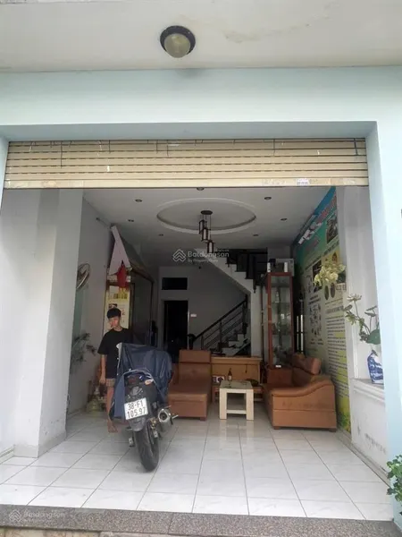 Chủ gửi bán nhà hồ đắc di dt 4x15m 1 trệt 2 lầu hẻm xe hơi 8m thông thoáng giá 8ty