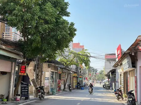 Ngõ thông ô tô tránh, thuộc trục kinh doanh sẵn dòng tiền kinh doanh view trường học gần sân gol