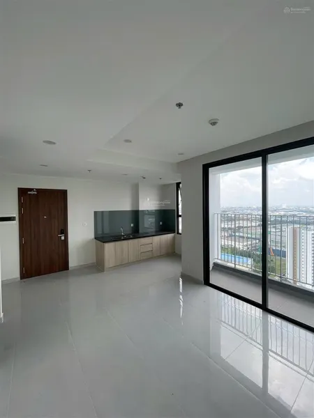 Chính chủ ra gấp căn hộ góc 2 phòng ngủ view siêu đẹp chung cư the emrald golf view