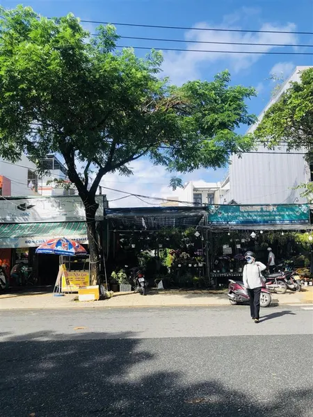 Giá rẻ bất ngờ, cam kết k nơi nào rẻ hơn. chính chủ cần bán nhanh căn đất đường hàn thuyên 114m2