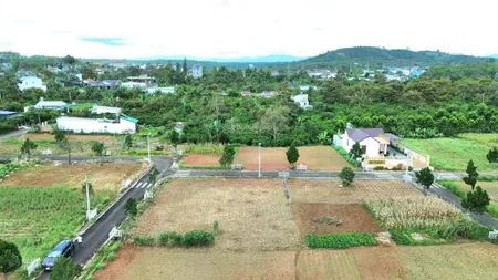 Hẻm trần hưng đạo lộc sơn bảo lộc giá 1 tỷ 750 triệu diện tích 14x24m có 100m² thổ cư
